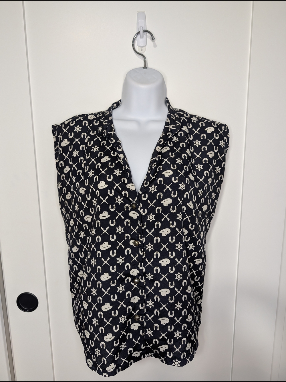 Audrey 3+1 Navy and Cream Western-Print Sleeveless Button Front Top